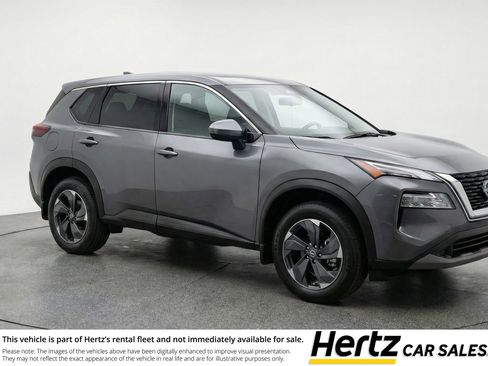 Used 2025 Nissan Rogue SV image 1