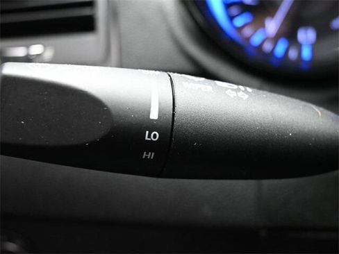 Used 2019 Chrysler 300 S image 28