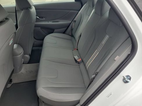 New 2026 Hyundai Elantra Hybrid FWD image 25