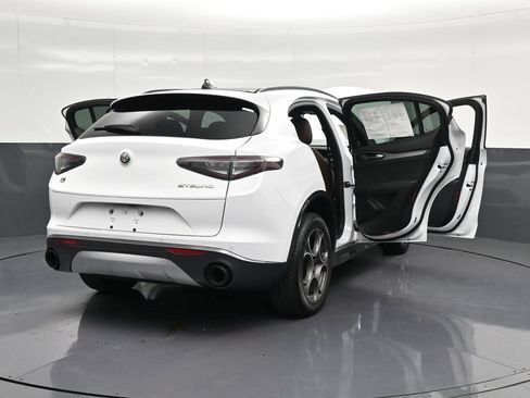 Used 2024 Alfa Romeo Stelvio Ti w/ Active Assist Plus Package AWD/4WD image 39