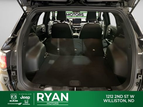 New 2026 Jeep Compass Latitude AWD/4WD image 13
