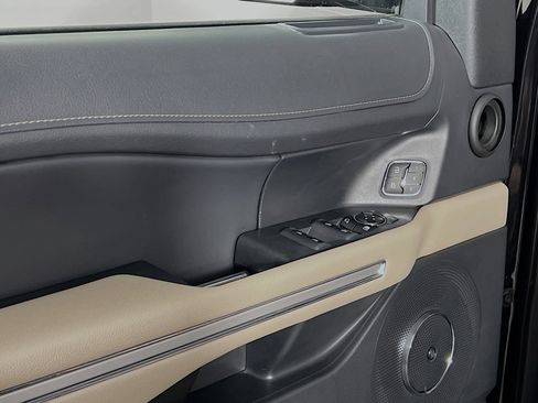 Used 2024 Ford Expedition Max Limited image 17