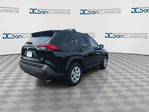 Used 2019 Toyota RAV4 LE AWD/4WD image 8