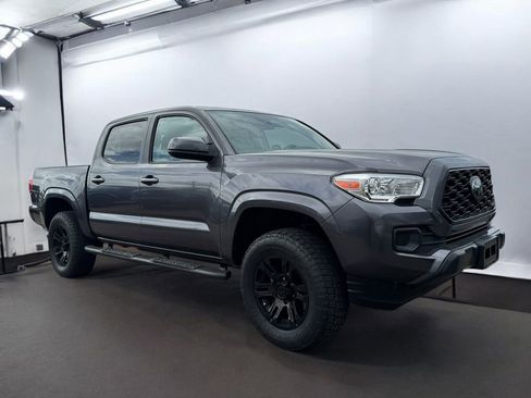 Used 2021 Toyota Tacoma SR w/ SR Convenience Package image 15