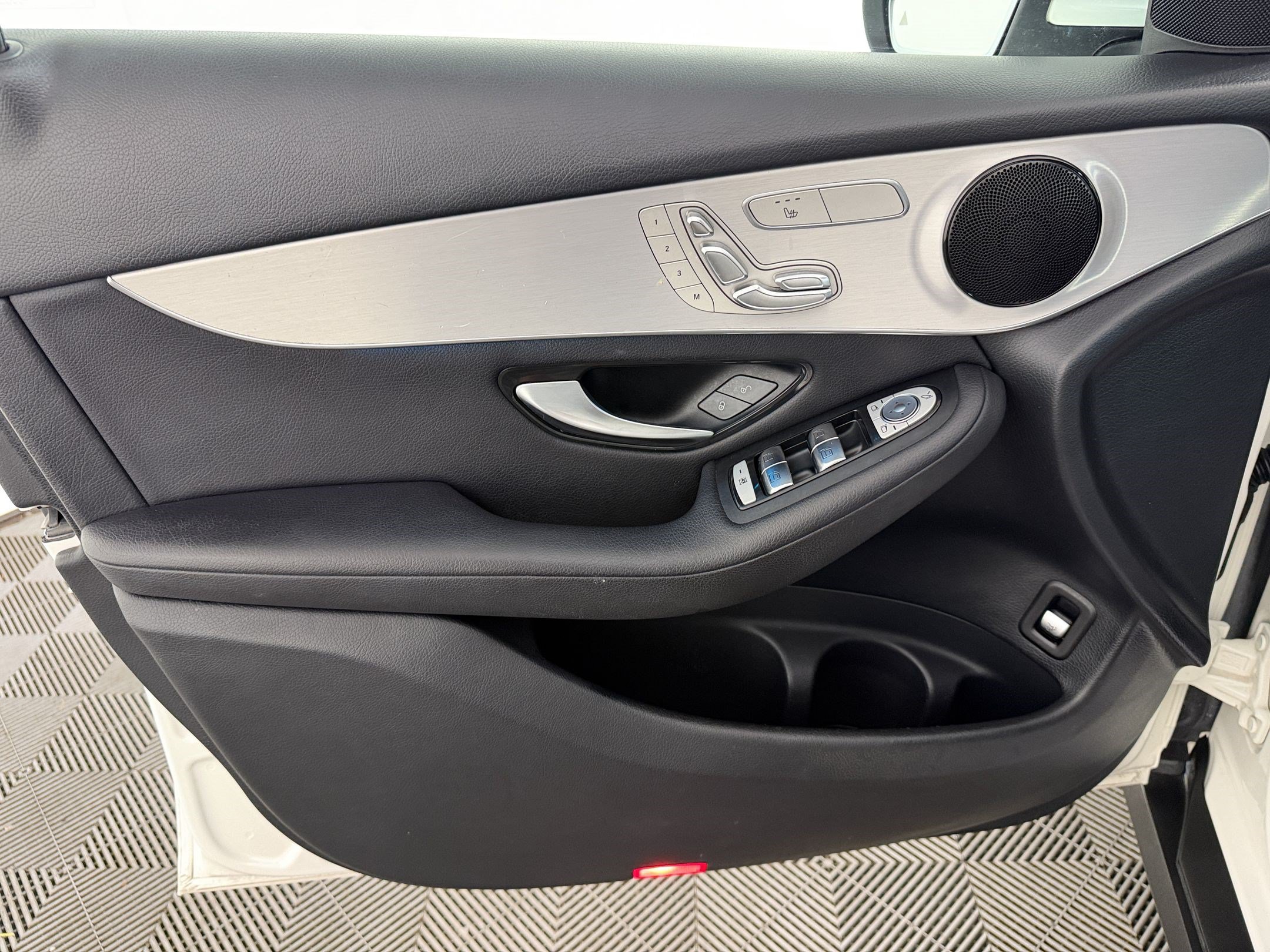 Certified 2019 Mercedes-Benz GLC 300 4MATIC image 14