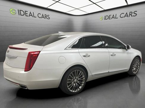 Used 2017 Cadillac XTS Luxury AWD/4WD image 5