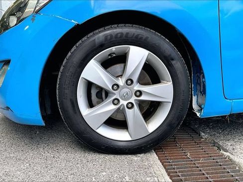 Used 2013 Hyundai Elantra GLS FWD image 8