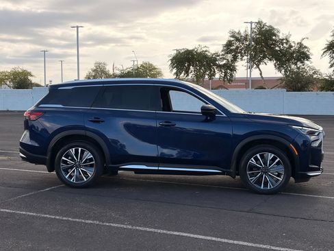 Certified 2026 INFINITI QX60 Luxe w/ Cargo Package FWD image 7
