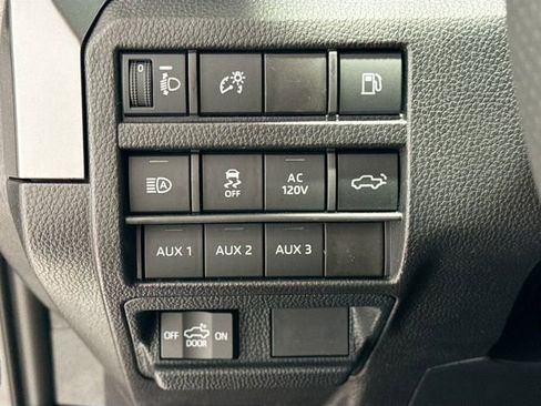 New 2025 Toyota Tacoma TRD Off-Road image 8