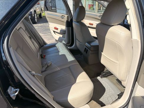 Used 2008 Chrysler 300 Limited RWD image 13