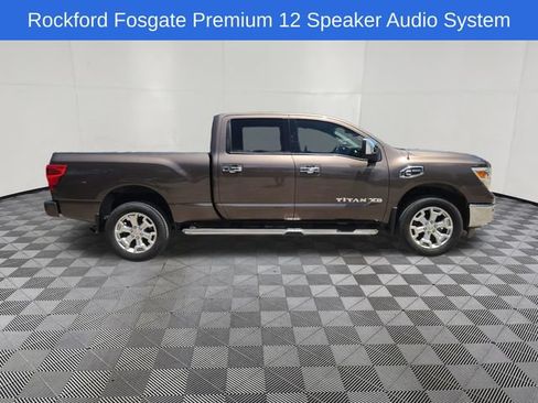 Used 2016 Nissan Titan SL RWD image 4