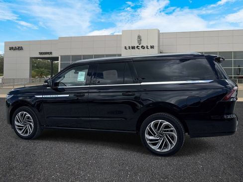New 2026 Lincoln Navigator L Reserve AWD/4WD image 5