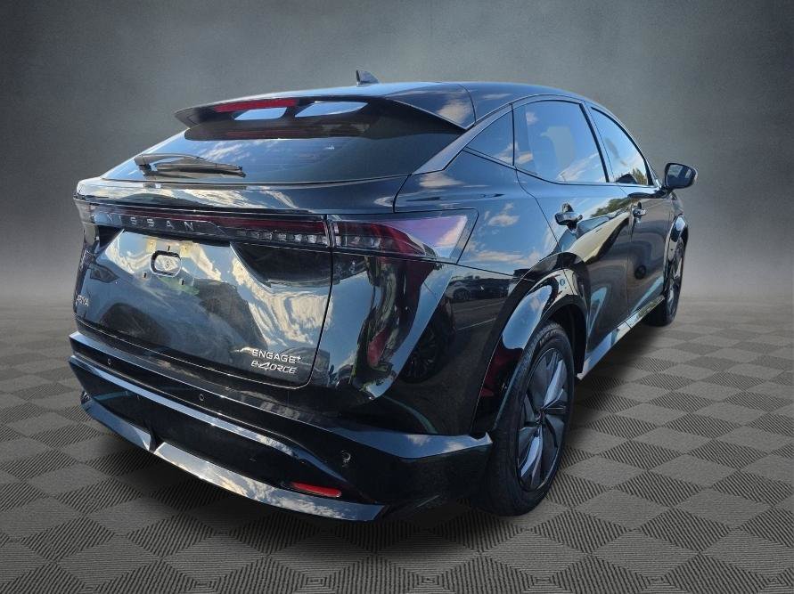 Used 2024 Nissan Ariya AWD image 3