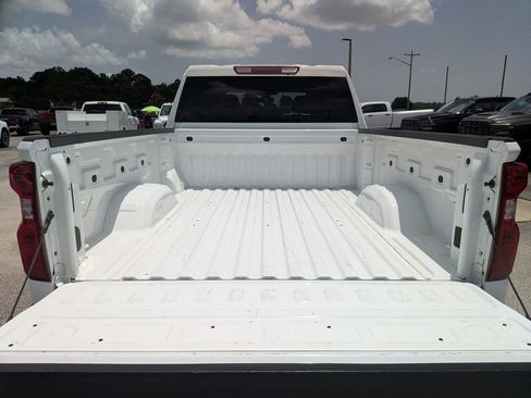 Used 2022 Chevrolet Silverado 2500 Custom w/ Custom Value Package AWD/4WD image 29