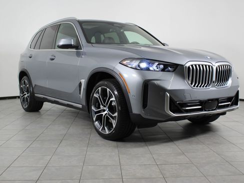 New 2026 BMW X5 xDrive40i w/ Climate Comfort Package image 7