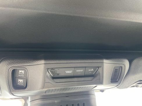 Used 2026 Jeep Wrangler Unlimited Sahara w/ Safety Group AWD/4WD image 49