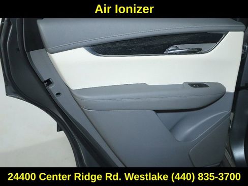 Used 2021 Cadillac XT6 Premium Luxury image 13