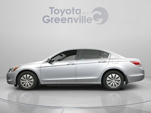 Used 2010 Honda Accord LX image 6