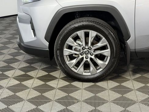 Used 2025 Toyota RAV4 XLE Premium image 9
