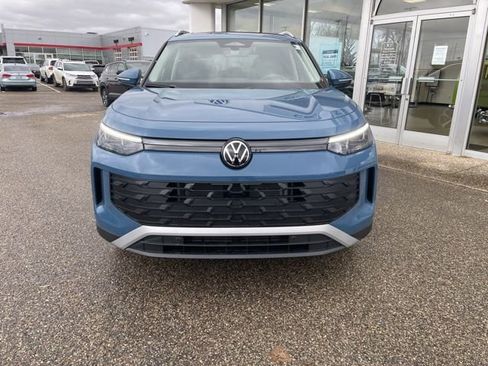 New 2026 Volkswagen Tiguan SE image 3