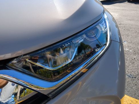 Used 2017 Honda CR-V EX image 11