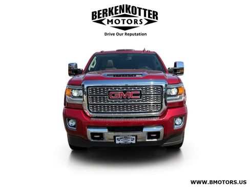 Used 2019 GMC Sierra 3500 Denali w/ Duramax Plus Package AWD/4WD image 8