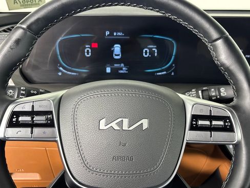 Used 2025 Kia Telluride EX X-Line image 14