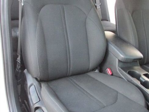 Used 2019 Kia Optima LX image 14