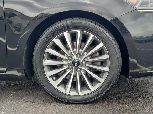 Used 2019 Kia Cadenza Premium FWD image 5