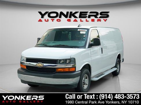 Used 2024 Chevrolet Express 2500 w/ Driver Convenience Package image 2