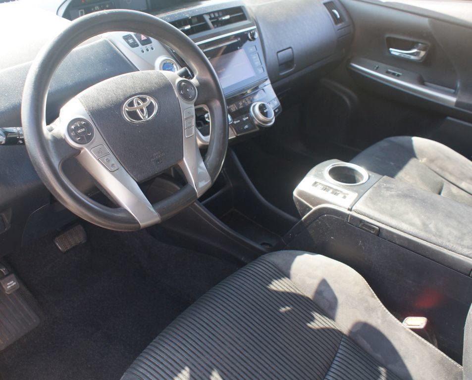 Used 2015 Toyota Prius V Three FWD image 10