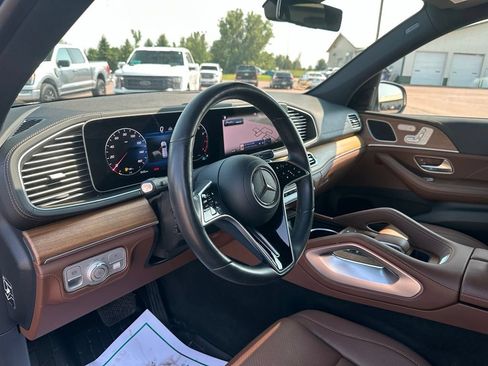 Used 2024 Mercedes-Benz GLE 450 4MATIC image 12