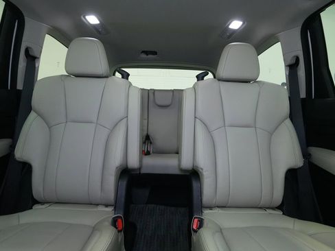 New 2026 Subaru Ascent Limited image 18