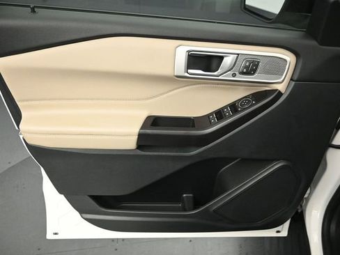 Certified 2020 Ford Explorer Limited w/ Class III Trailer Tow Package image 20