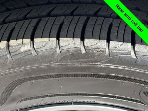 Used 2019 Dodge Challenger SXT RWD image 30
