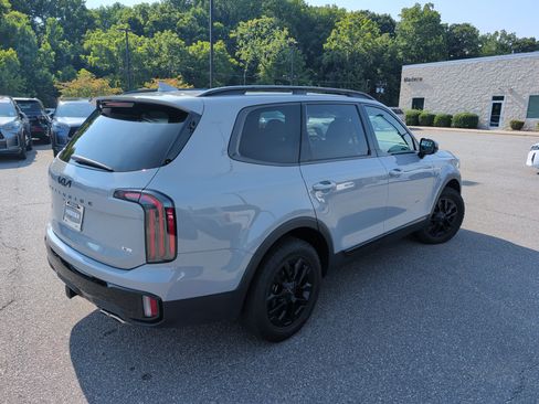 Used 2025 Kia Telluride SX Prestige X-Pro AWD/4WD image 4