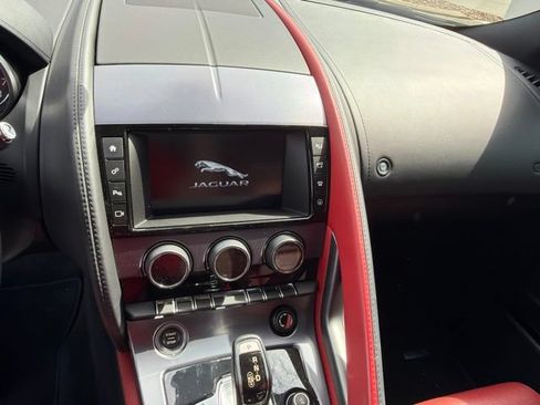 Used 2018 Jaguar F-TYPE Convertible RWD image 9