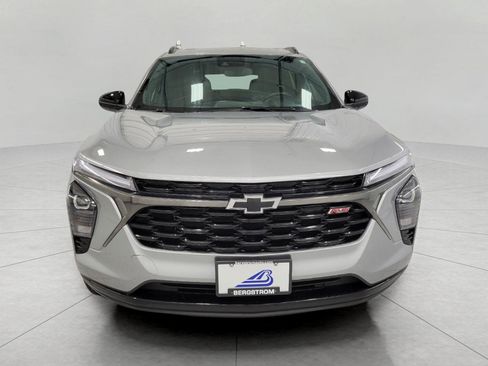 Used 2024 Chevrolet Trax RS w/ Sunroof Package FWD image 14
