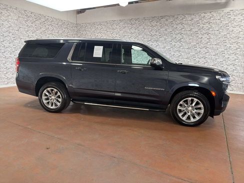 Used 2023 Chevrolet Suburban Premier AWD/4WD image 8