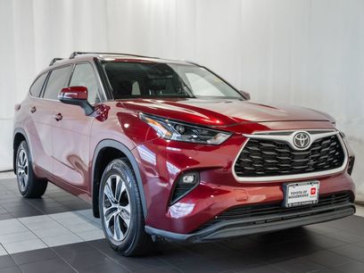 Used 2022 Toyota Highlander XLE