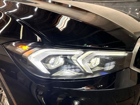 Used 2024 BMW 330i Sedan w/ Convenience Package RWD image 30