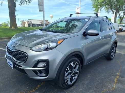 Used 2021 Kia Sportage EX AWD/4WD image 3