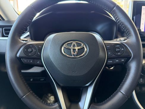 Used 2025 Toyota RAV4 XLE Premium w/ Weather Package AWD/4WD image 27