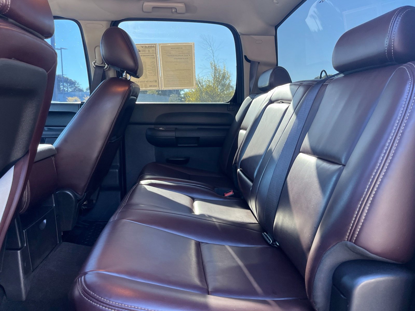 Used 2010 Chevrolet Silverado 2500 LT w/ Interior Plus Package AWD/4WD image 26