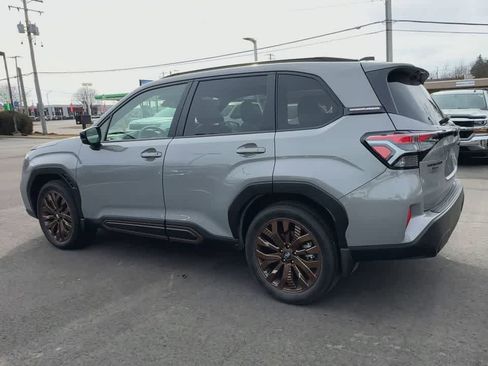 Used 2025 Subaru Forester Sport image 6