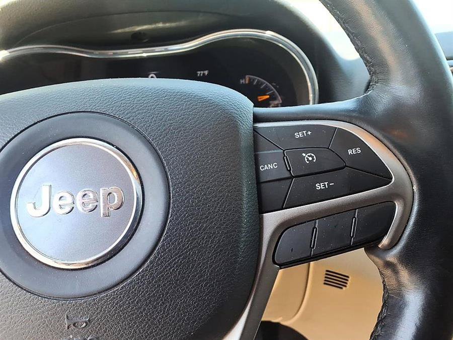 Used 2021 Jeep Grand Cherokee Limited AWD/4WD image 28