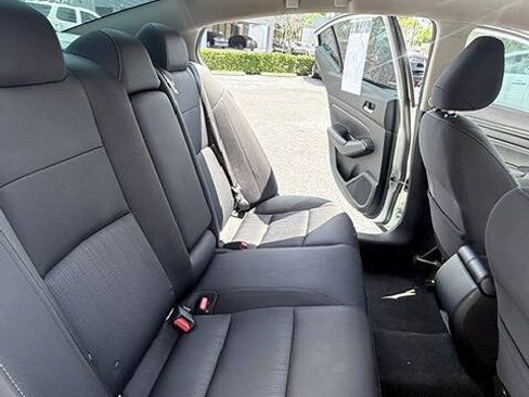 Used 2020 Nissan Altima 2.5 S FWD image 13