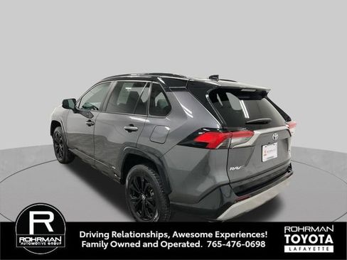 Used 2023 Toyota RAV4 XSE AWD/4WD image 4