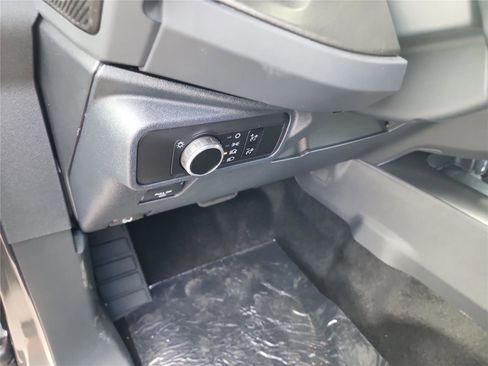 New 2025 Ford Bronco image 32