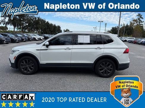 Used 2022 Volkswagen Tiguan SE w/ Panoramic Sunroof Package image 14